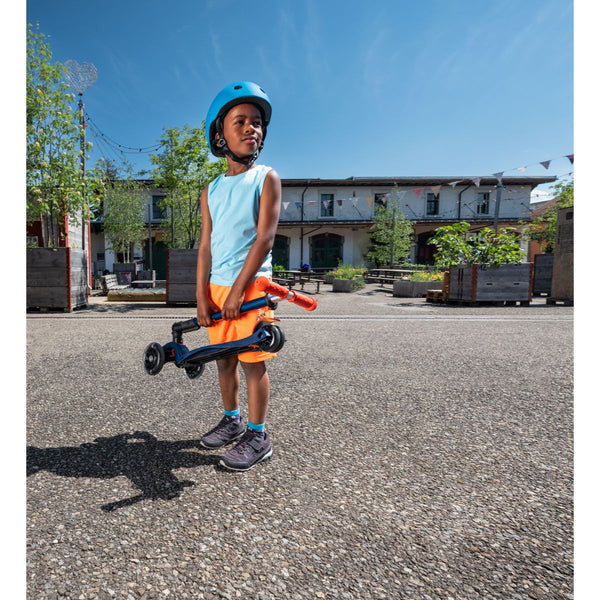 Micro Maxi Deluxe Foldable LED - Micro Scooter